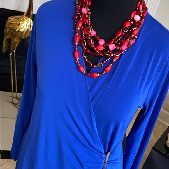 Bold and bright in a London Times dress! - Picture 6 of 12